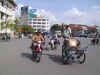 Vietnamese Taxis.JPG (591083 bytes)