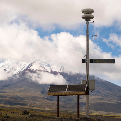 Early warning systems: Saving lives through mobile connection