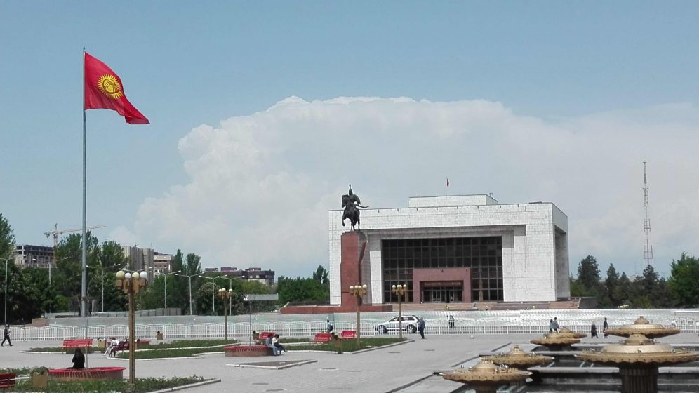 bishkek-square2-996x560.jpg