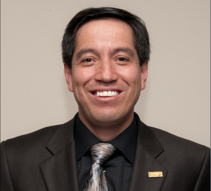 Claudio_Rosas_photo.png