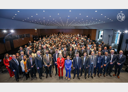 Group photo Submarine Cable Resilience Summit