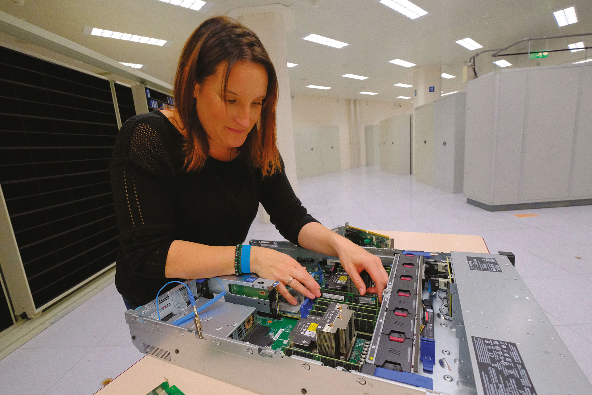 Full image profile - 16x9 NEW