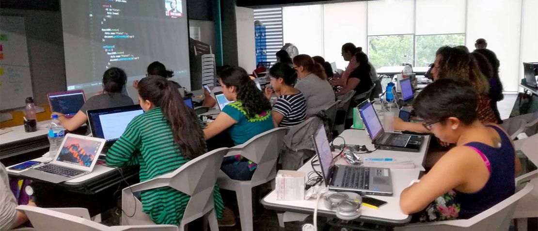 How one woman went from selling tortillas to front-end engineering featured image