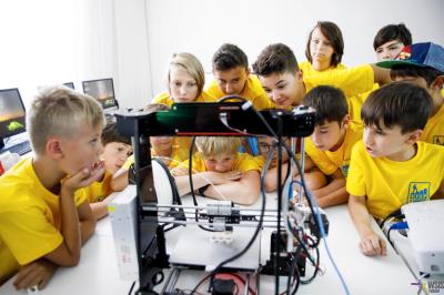 First Introduction to 3D-Printing Technology