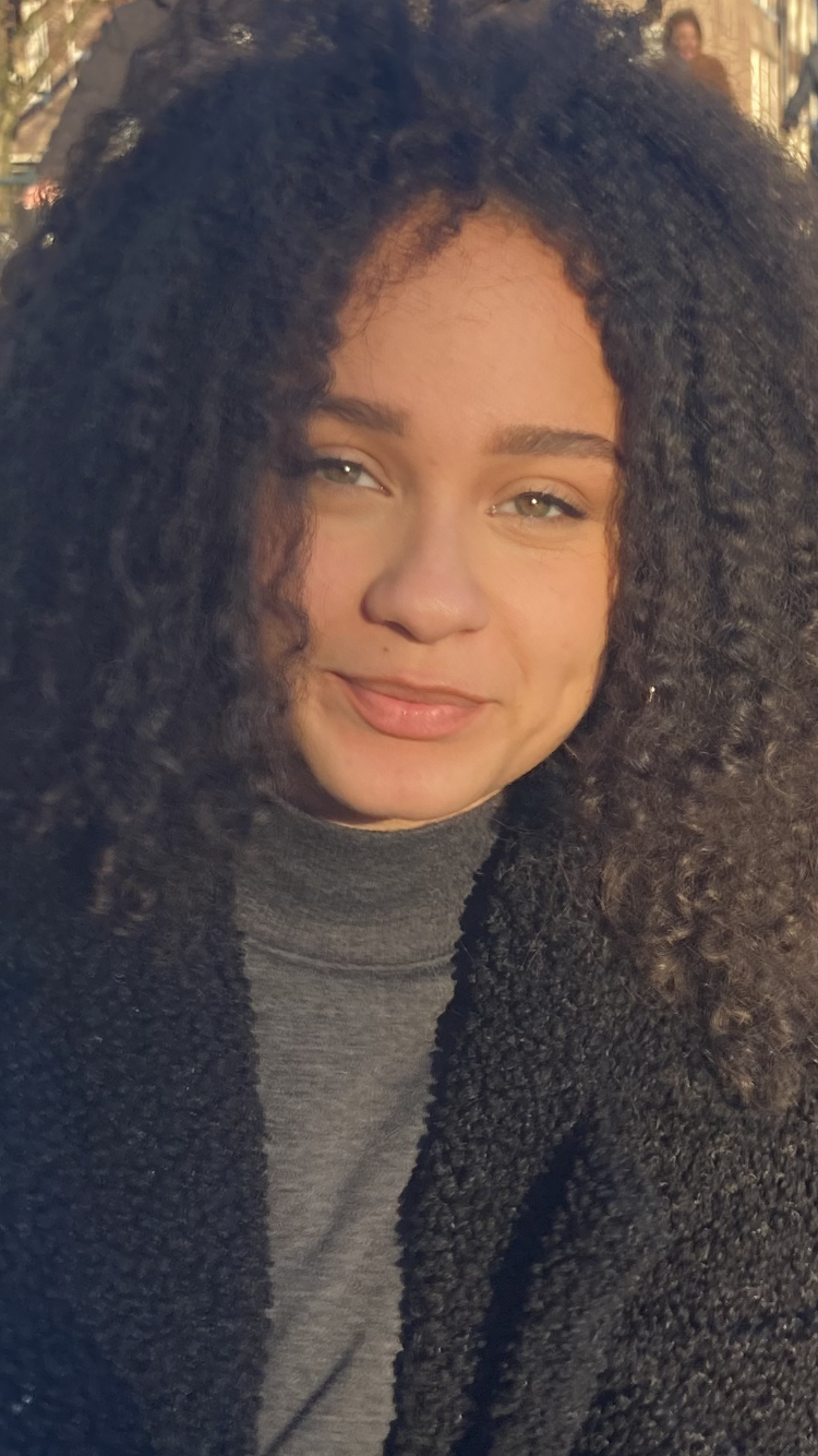 Ms. Zoë Harriford-Mclaren