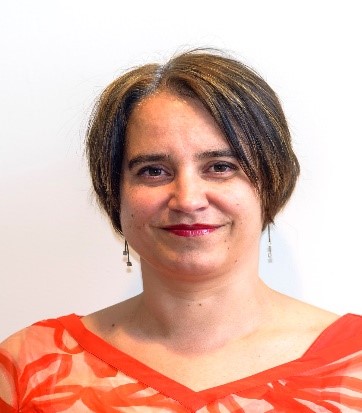 Dr. Mindel van de Laar