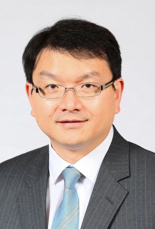 Dr. Yang Yang