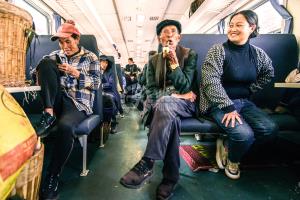 Lasting Friendships Made on a One-way Train