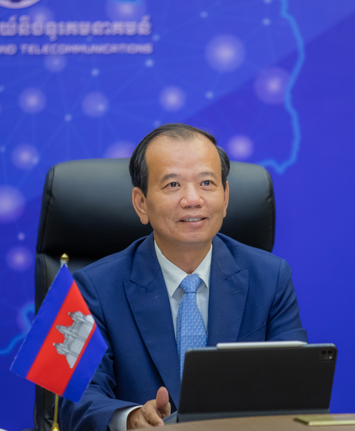H.E. Dr. Vandeth Chea