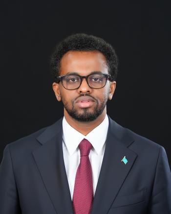 مشارك رفيع المستوى - d33b496b97e140ed8752a17b90bac424