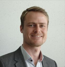 Mr. Thomas Van Giffen
