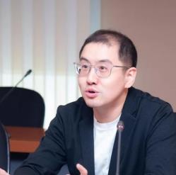 Prof. Angus Yifan Yang