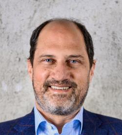 Dr. Michael Kende