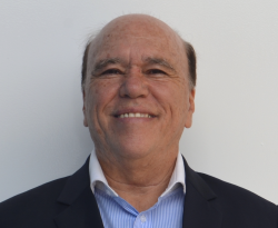 Dr. J Amado Espinosa L